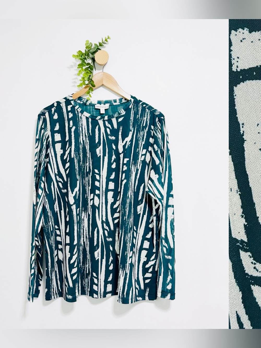 Jhoan Sebastian Grey Mesh Printed Green Long Sleeve Top